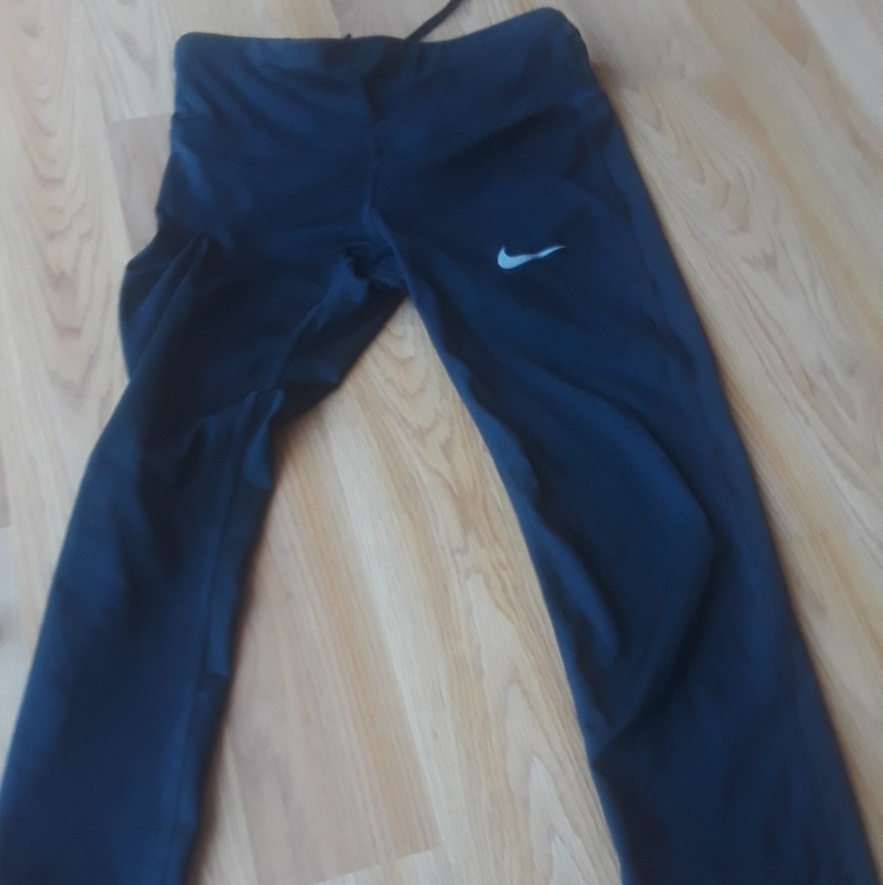 Nike Dri-fit Capri Leggings